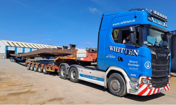 Whitten Road Haulage - 46m Shunt for Painting